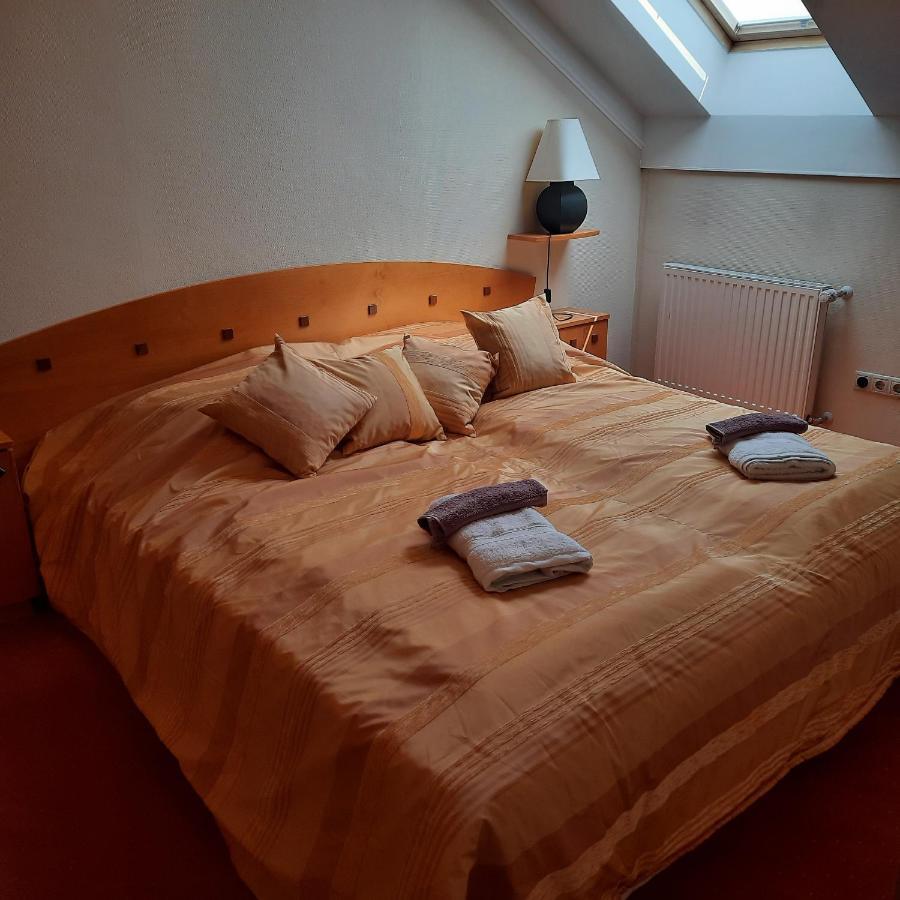 Kata Apartman Appartement Bük Buitenkant foto